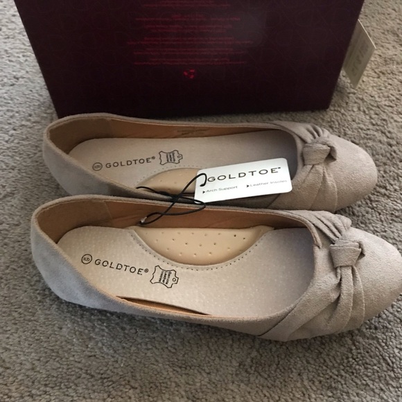 Women’s Suede Tan Flats size 6 - Picture 2 of 6
